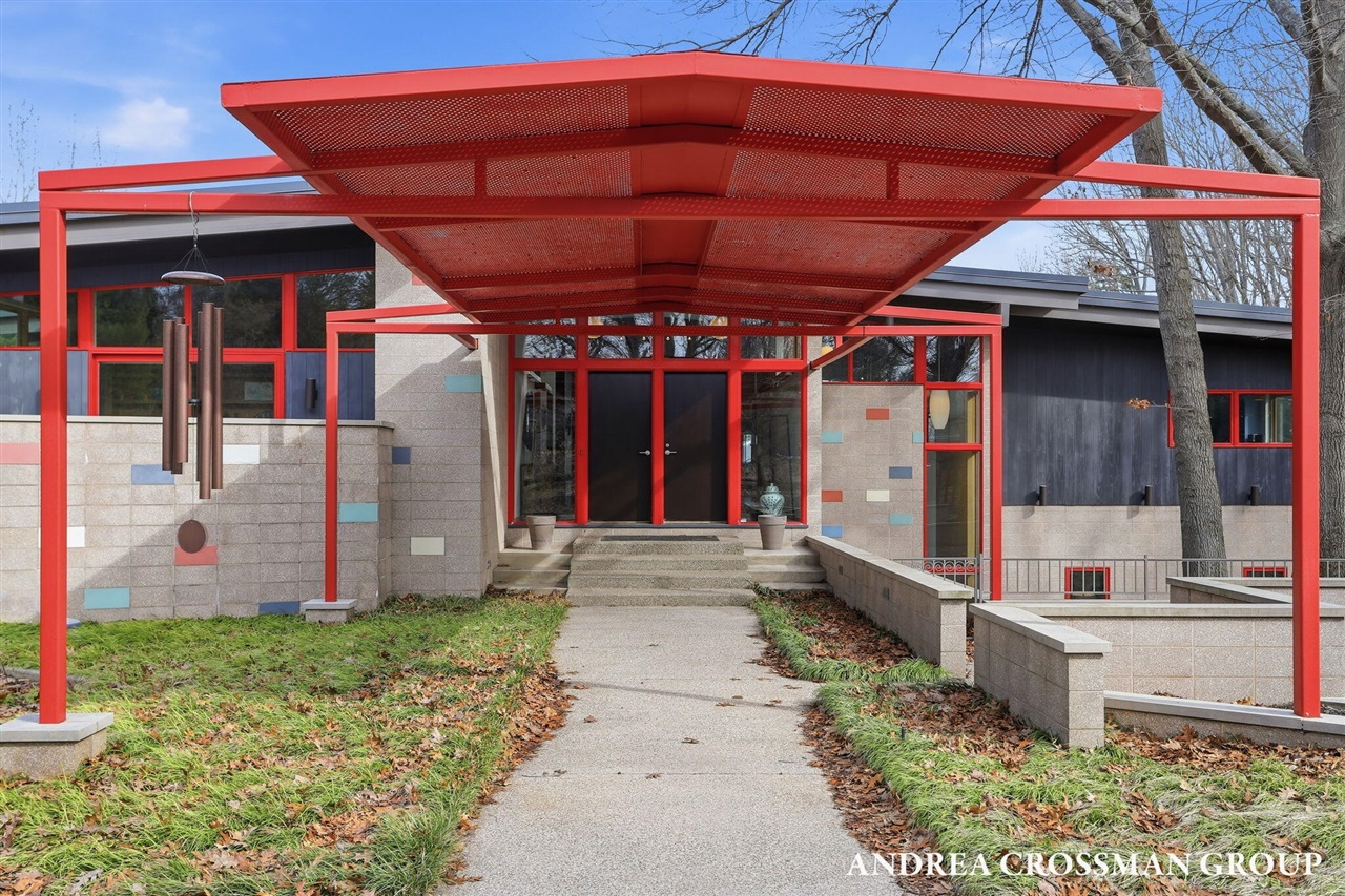 6465 Sandhill Lane, Fennville, MI, 49408