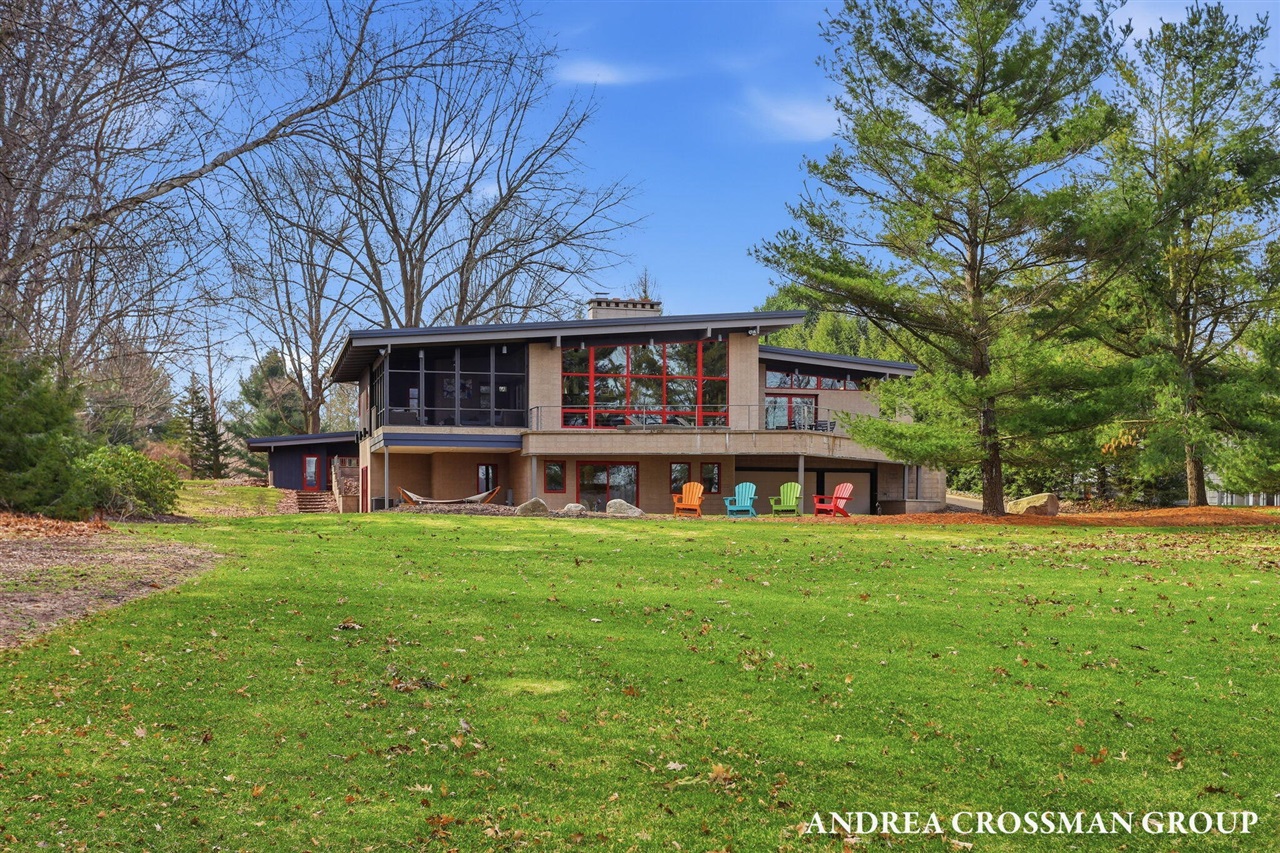 6465 Sandhill Lane, Fennville, MI, 49408