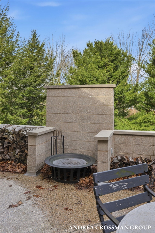 6465 Sandhill Lane, Fennville, MI, 49408