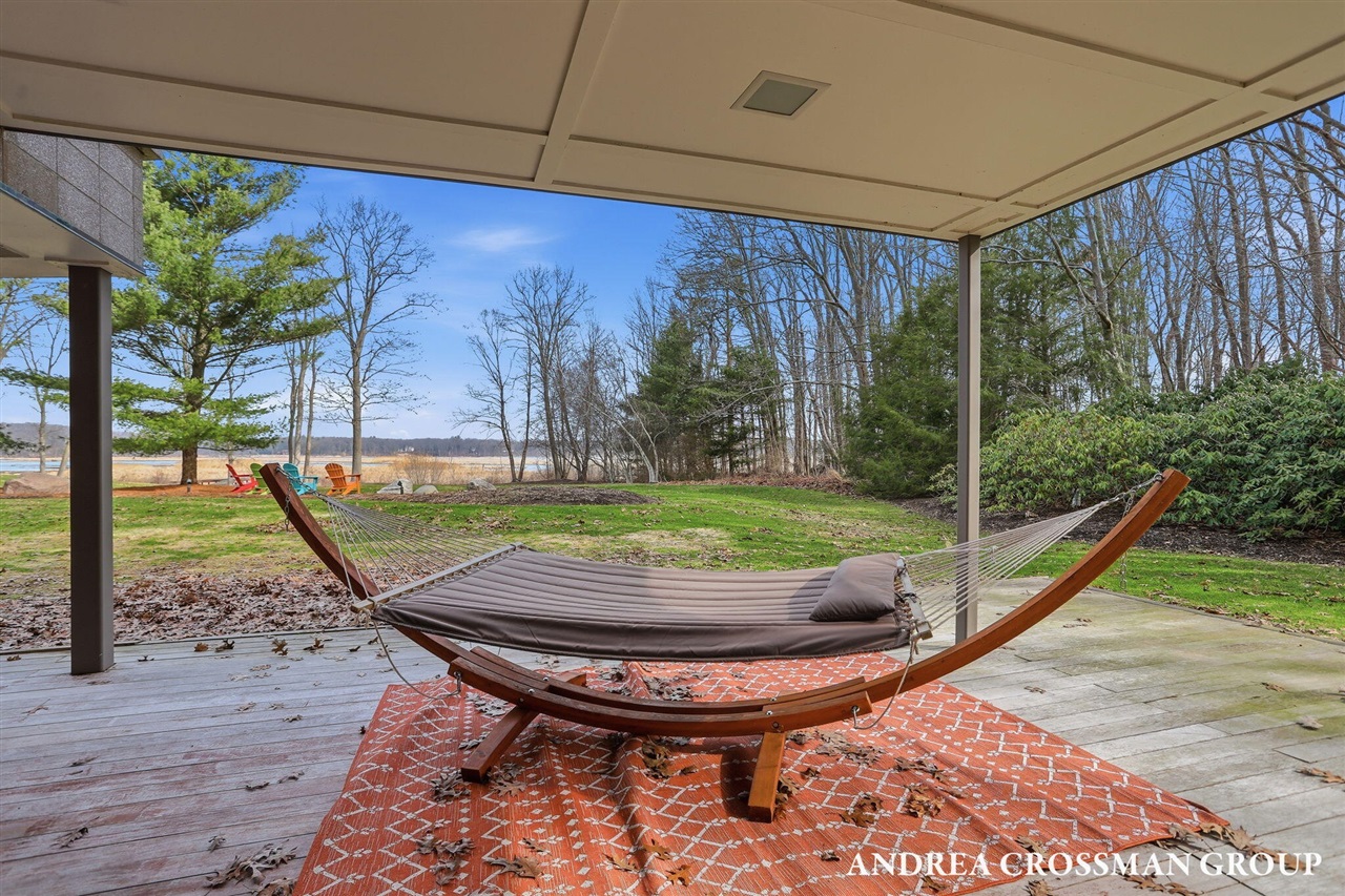 6465 Sandhill Lane, Fennville, MI, 49408