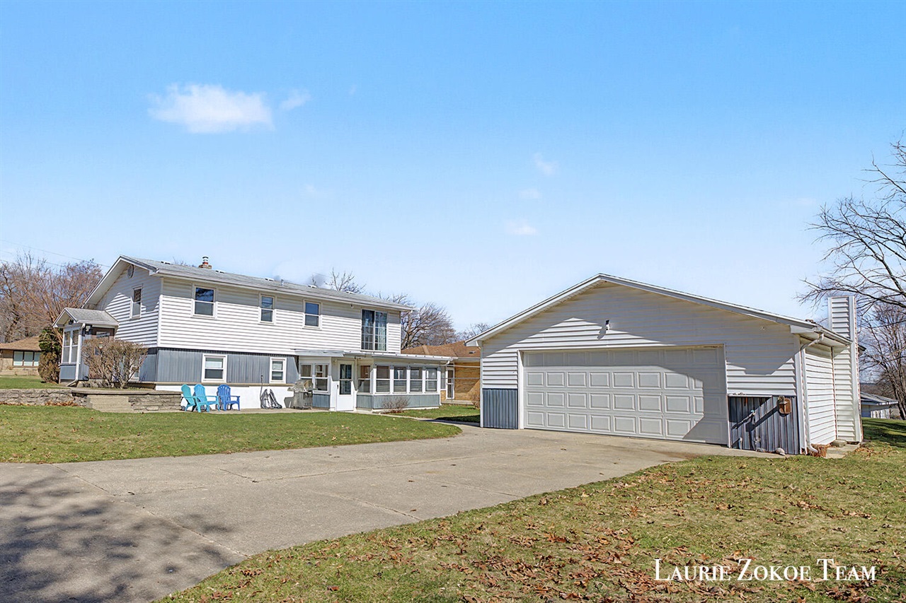 1458 10th Street, Grand Rapids, MI, 49504-3976