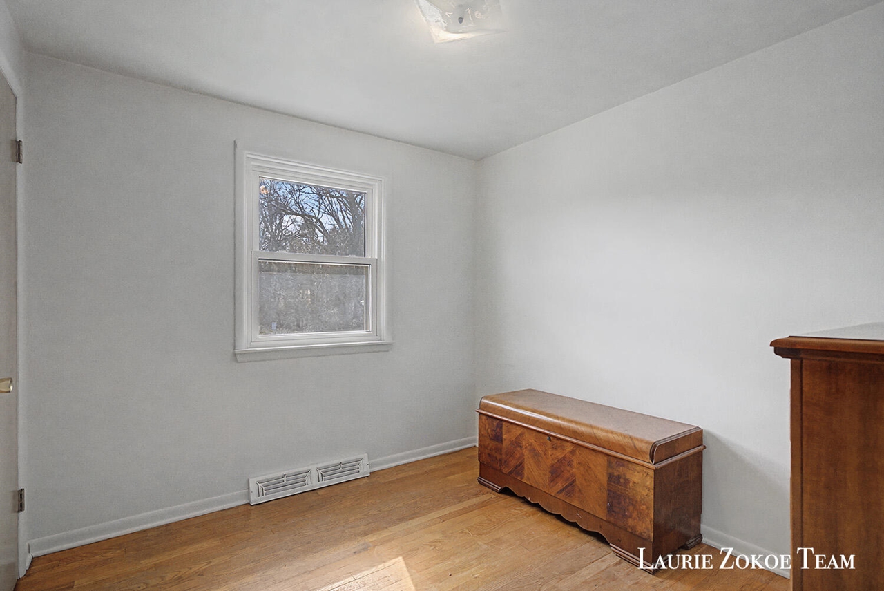 1458 10th Street, Grand Rapids, MI, 49504-3976