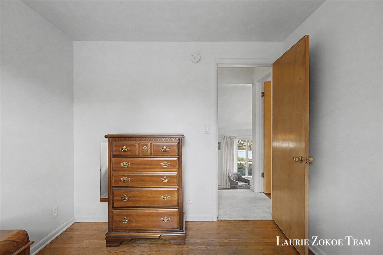 1458 10th Street, Grand Rapids, MI, 49504-3976