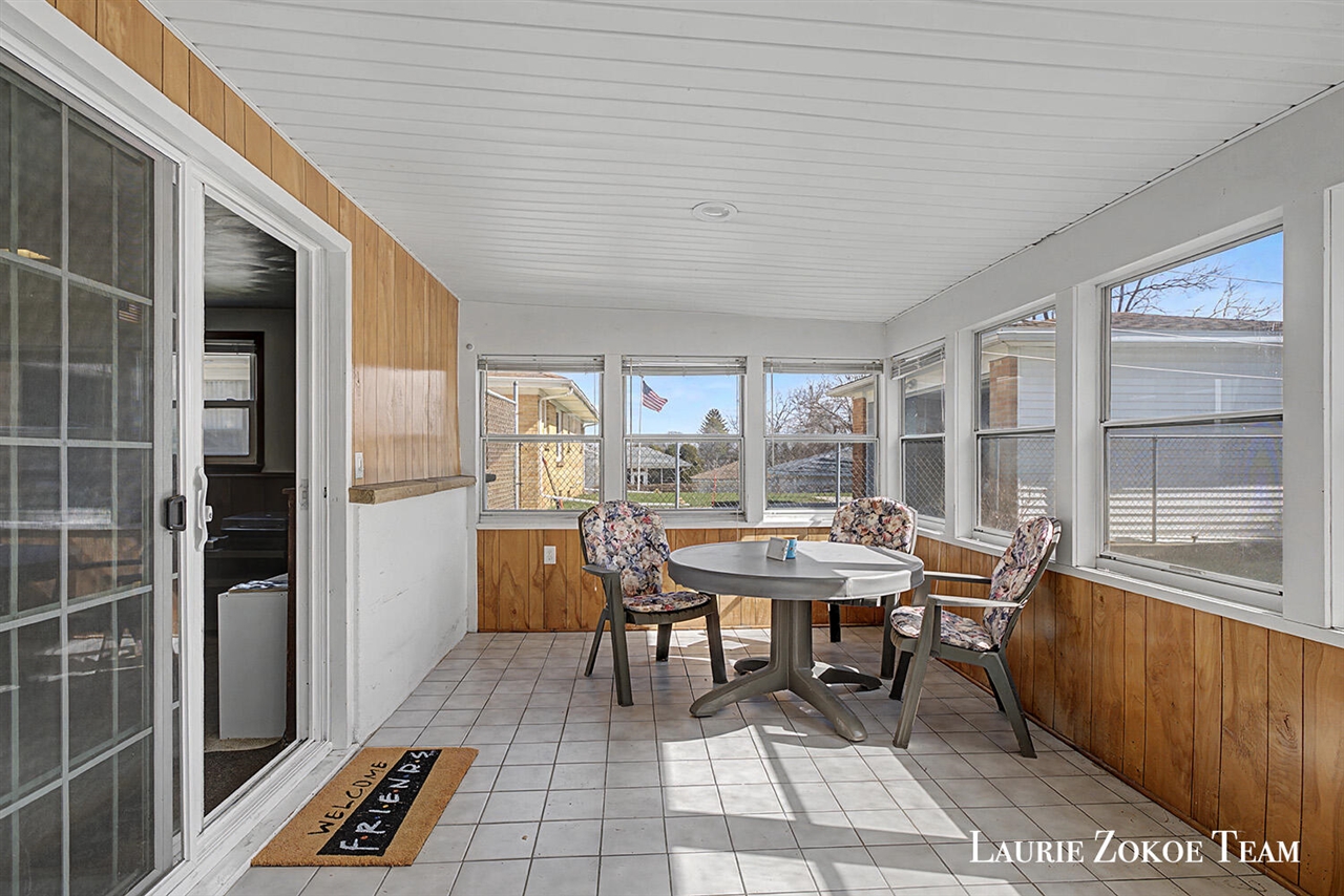 1458 10th Street, Grand Rapids, MI, 49504-3976