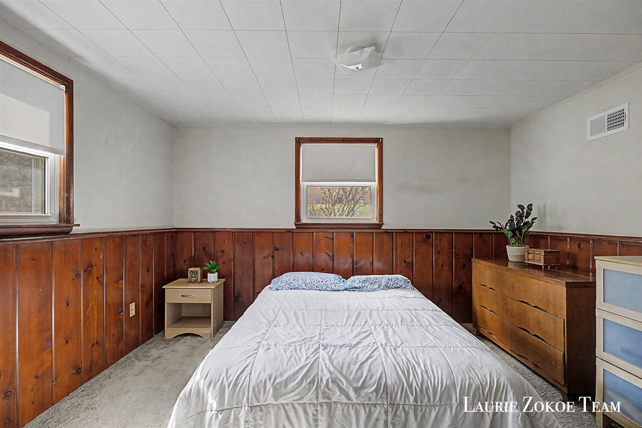 1458 10th Street, Grand Rapids, MI, 49504-3976