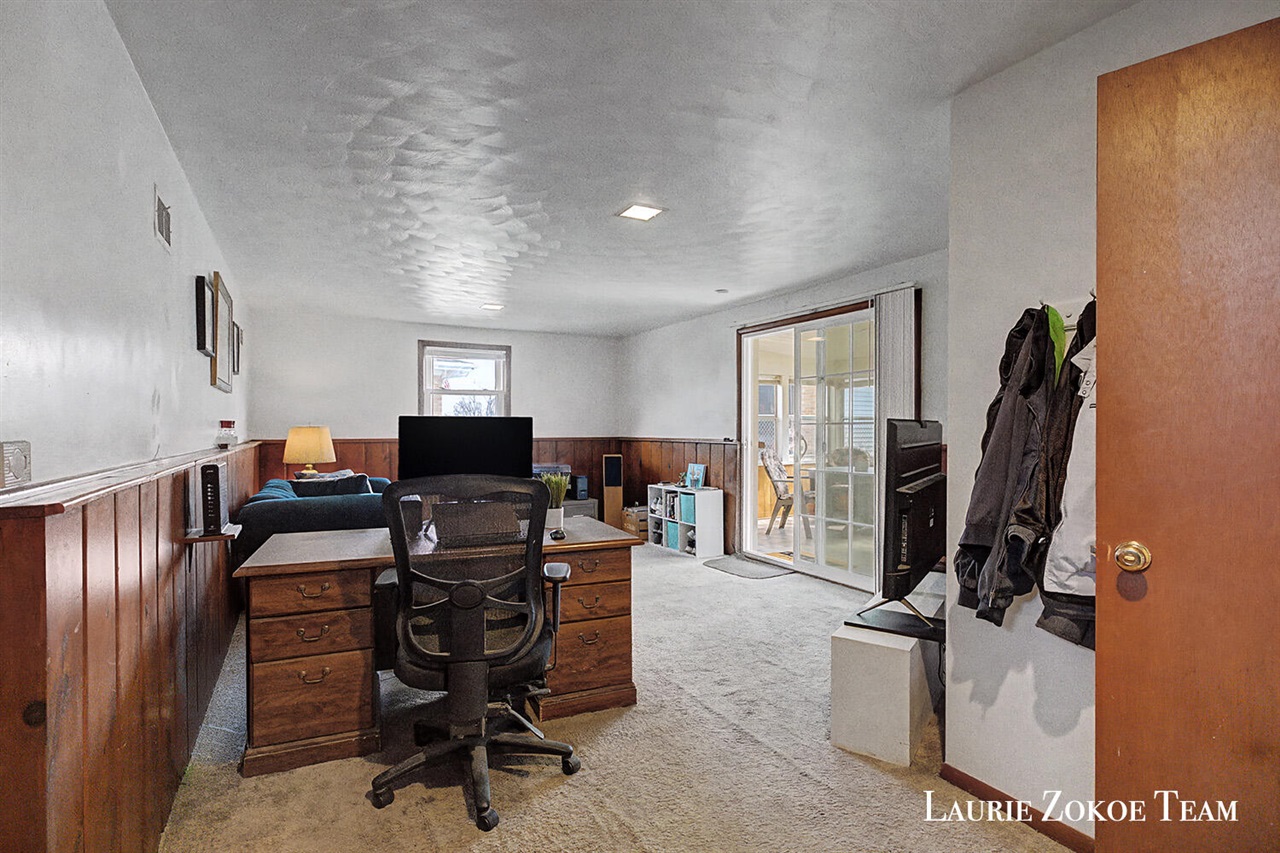 1458 10th Street, Grand Rapids, MI, 49504-3976