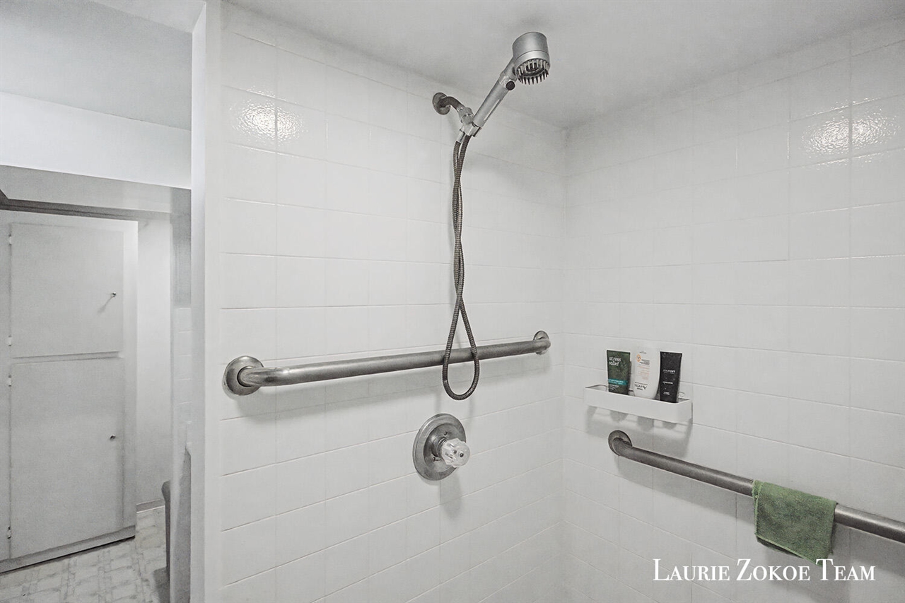 1458 10th Street, Grand Rapids, MI, 49504-3976