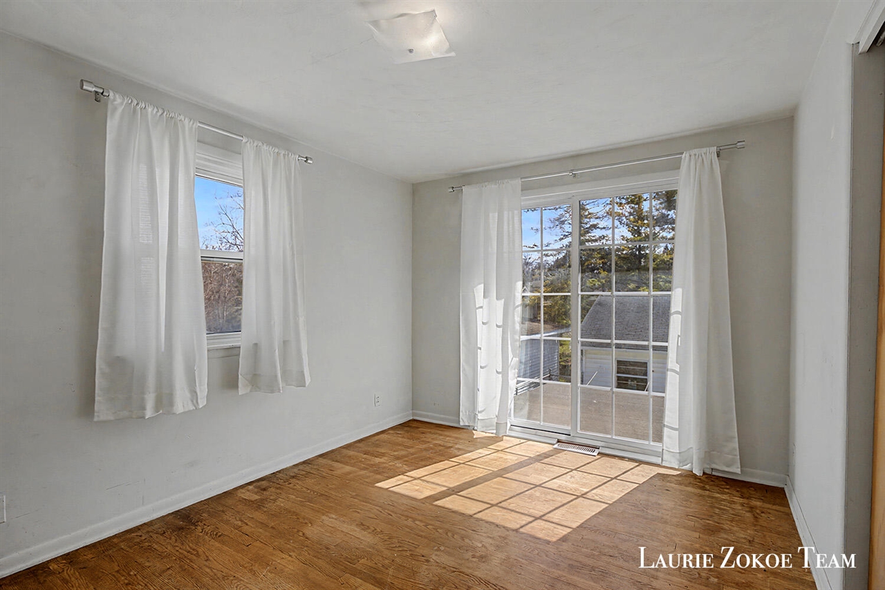 1458 10th Street, Grand Rapids, MI, 49504-3976