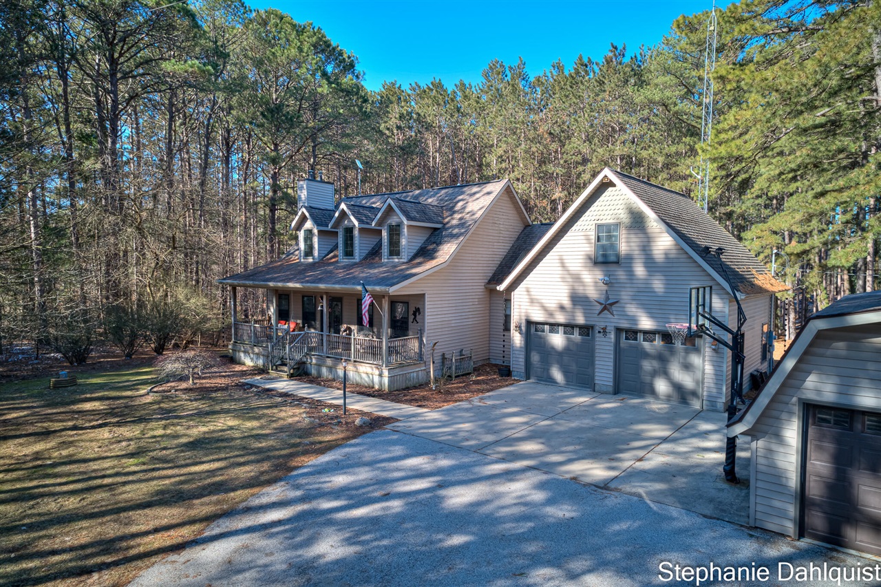 Homes for sale in Whitehall, MI | 4391 N Weber Rd, Whitehall, MI 49461 | MLS# 70519410