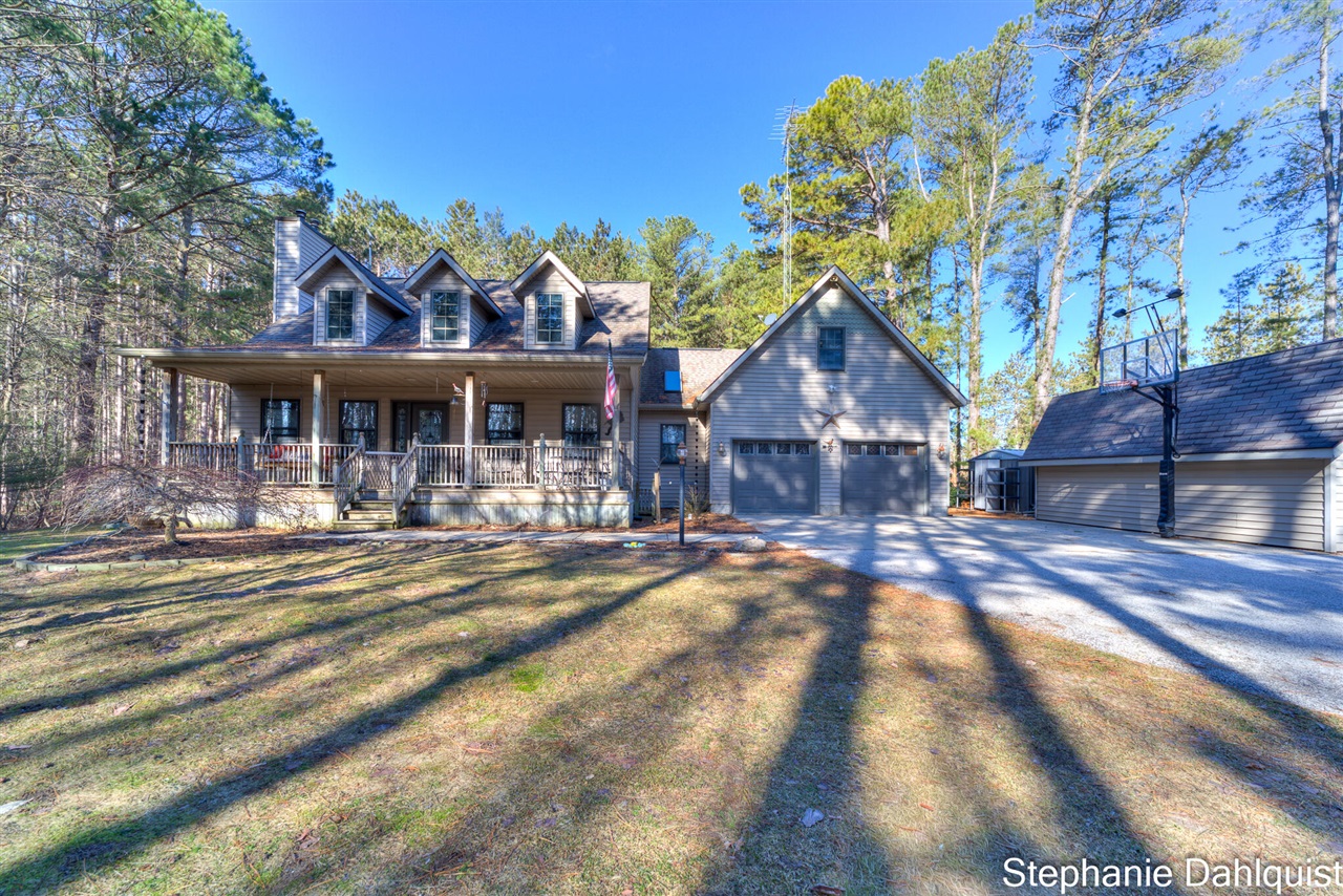 Homes for sale in Whitehall, MI | 4391 N Weber Rd, Whitehall, MI 49461 | MLS# 70519410