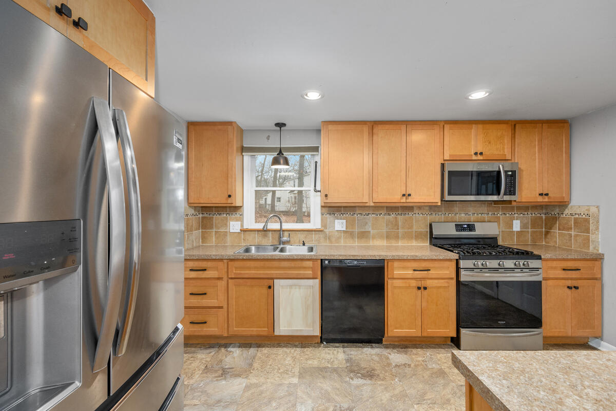 4665 Westshire Drive, Comstock Park, MI, 49321-9324