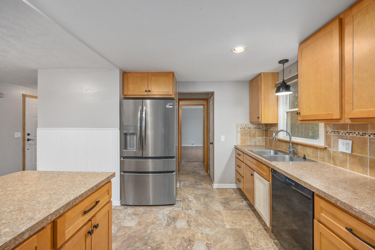 4665 Westshire Drive, Comstock Park, MI, 49321-9324