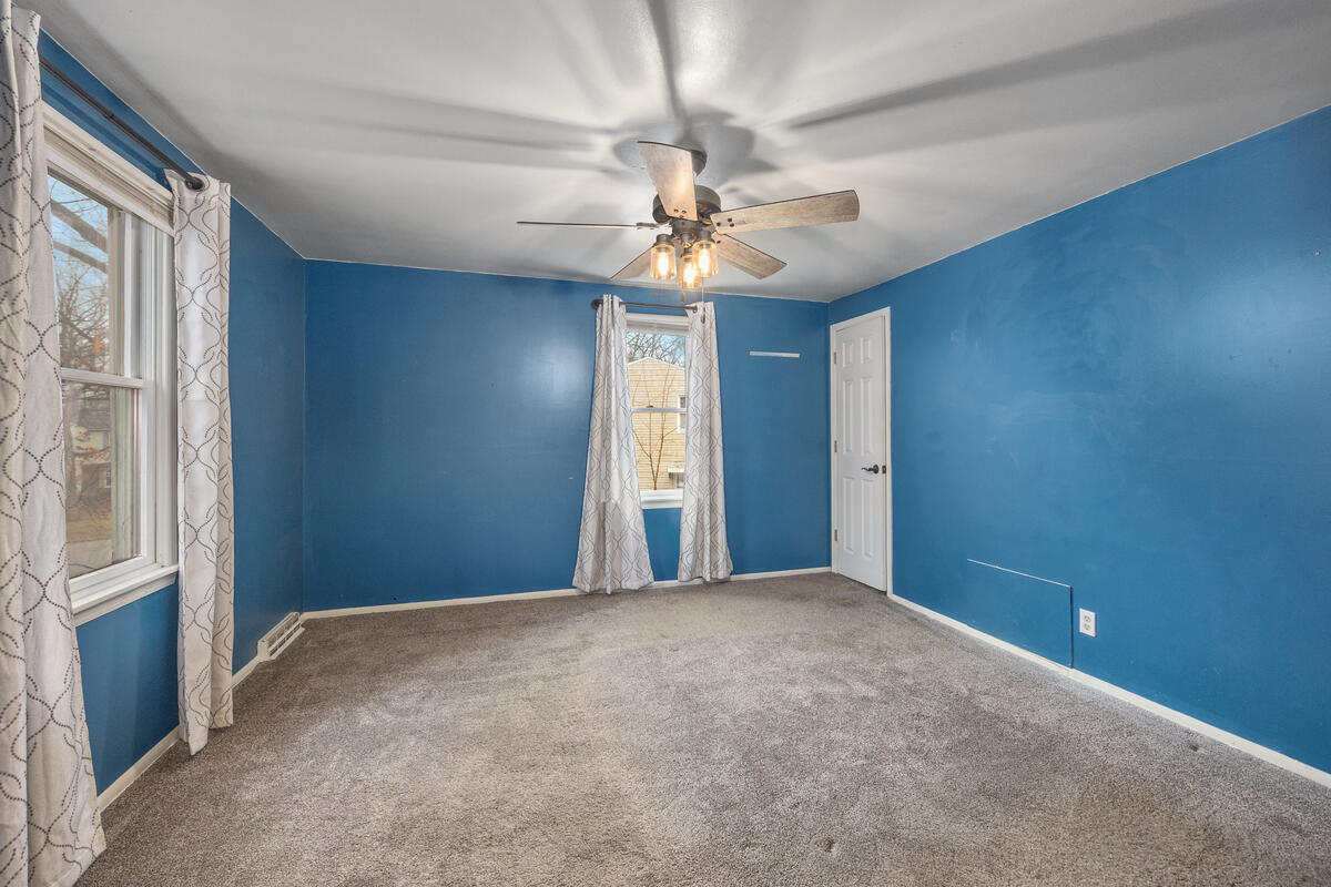 4665 Westshire Drive, Comstock Park, MI, 49321-9324