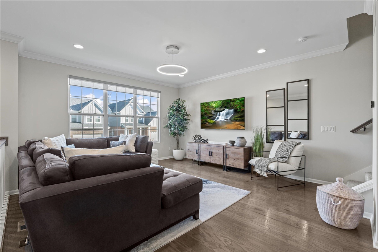 47675 Alden Terrace, Northville, MI, 48168-2612