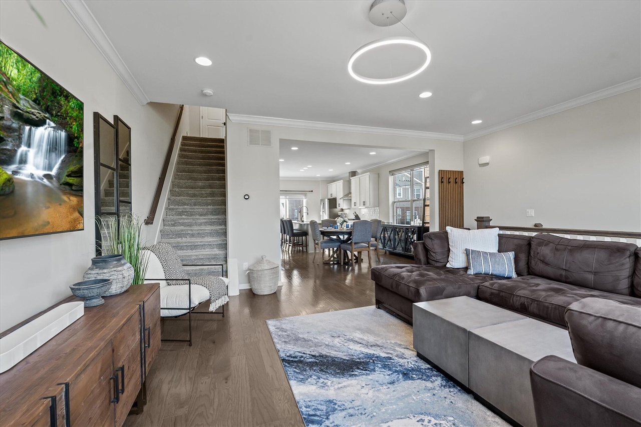 47675 Alden Terrace, Northville, MI, 48168-2612