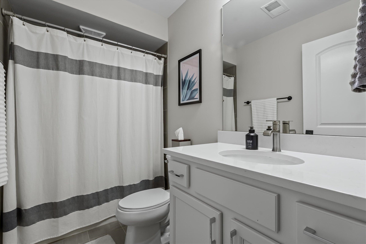 47675 Alden Terrace, Northville, MI, 48168-2612