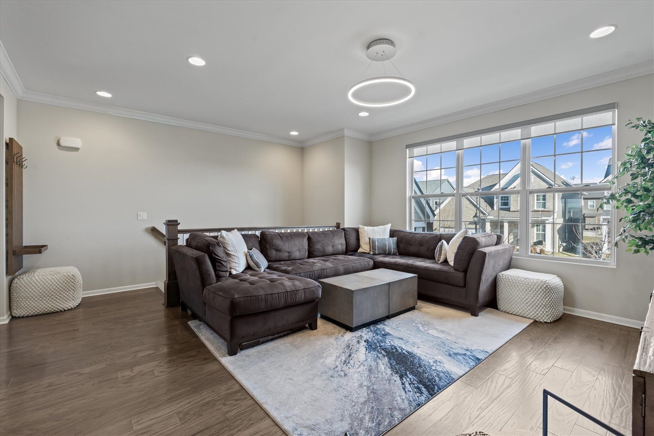 47675 Alden Terrace, Northville, MI, 48168-2612