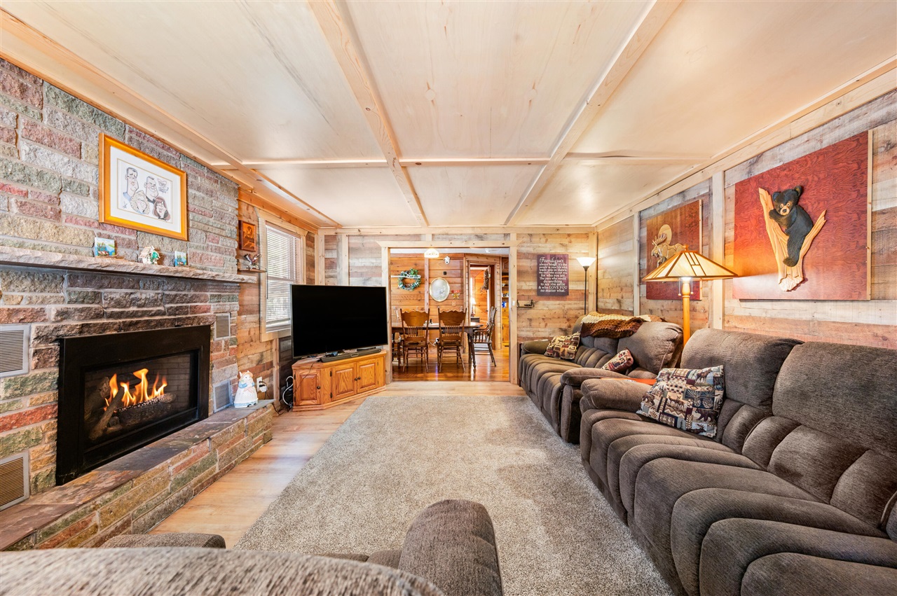 2762 W Southern Avenue, Baldwin, MI, 49304-8515