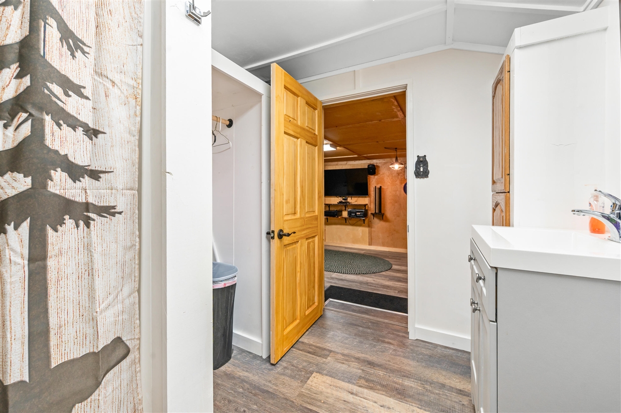 2762 W Southern Avenue, Baldwin, MI, 49304-8515