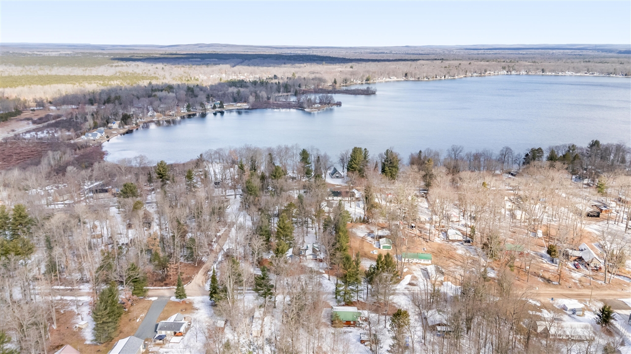 2762 W Southern Avenue, Baldwin, MI, 49304-8515