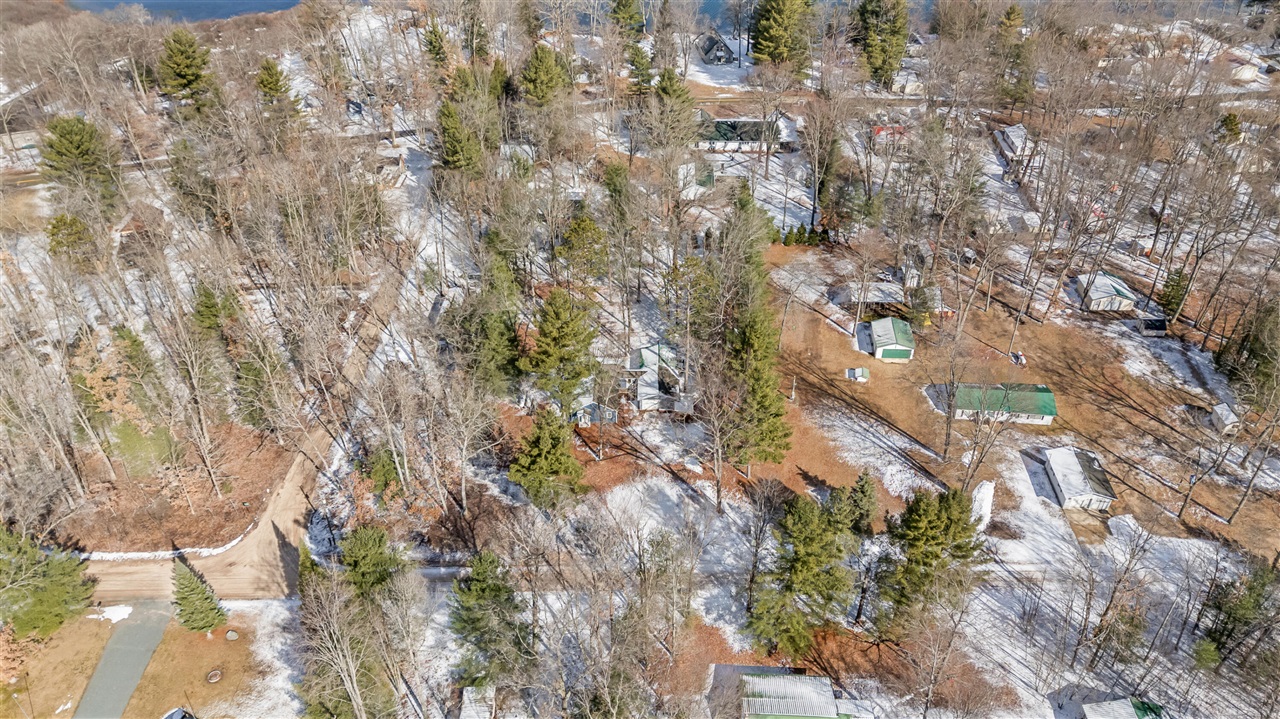 2762 W Southern Avenue, Baldwin, MI, 49304-8515