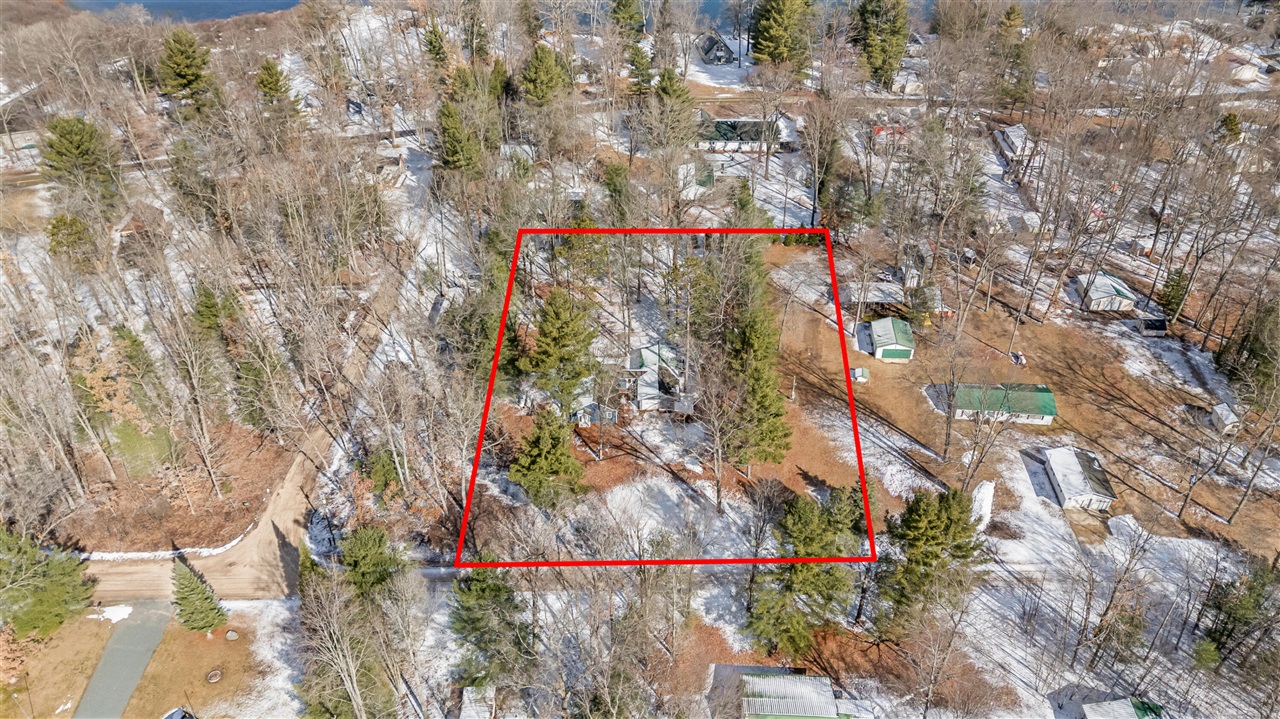 2762 W Southern Avenue, Baldwin, MI, 49304-8515