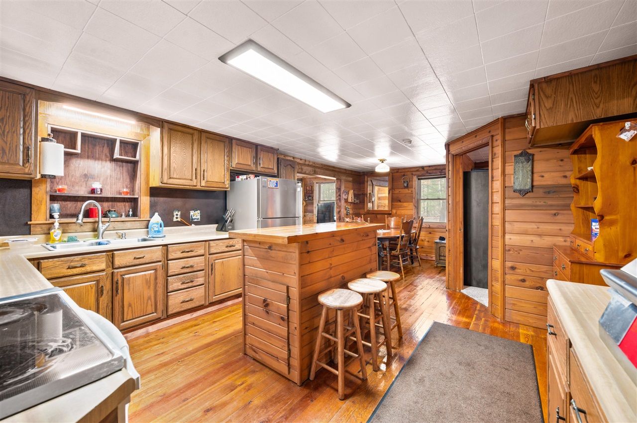 2762 W Southern Avenue, Baldwin, MI, 49304-8515