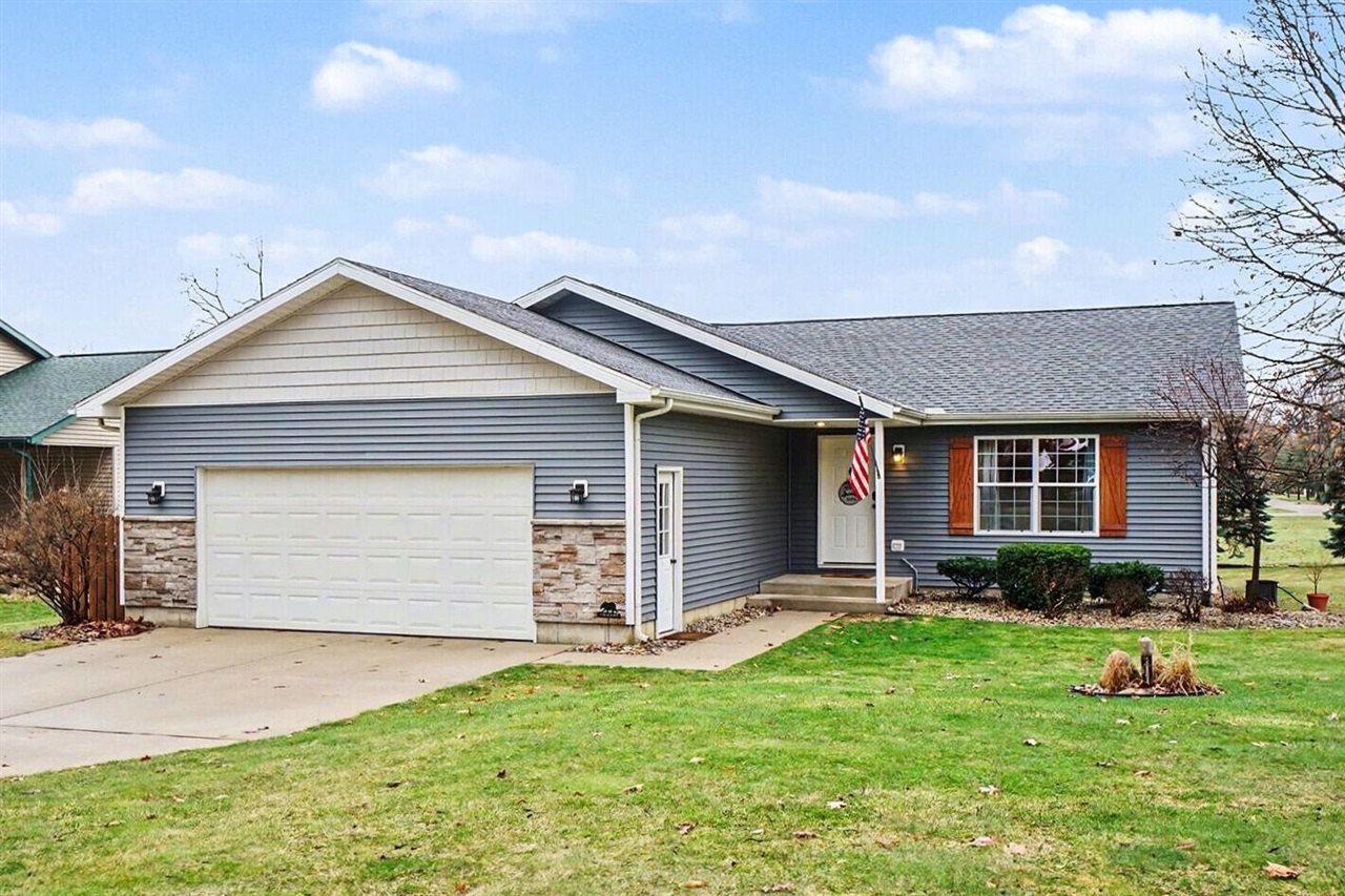 Homes for sale in Otsego, MI | 1794 Ariel Dr, Otsego, MI 49078 | MLS# 70519426
