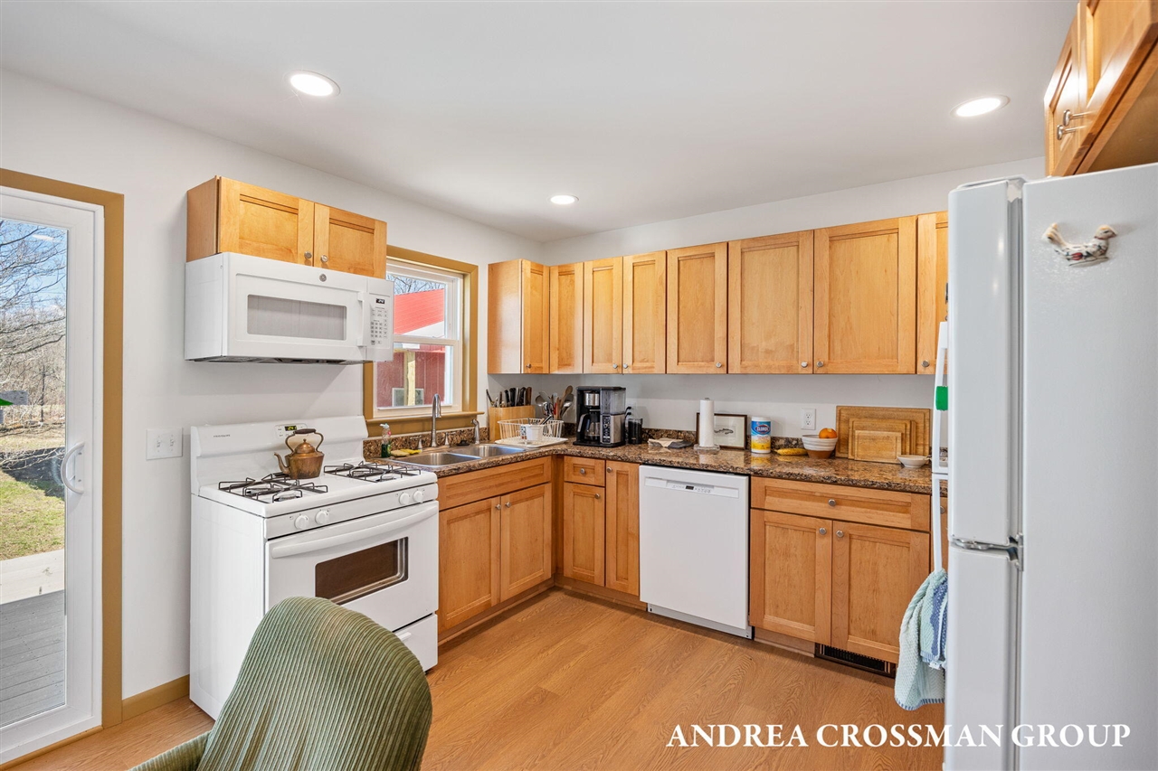 2027 64th Street, Fennville, MI, 49408