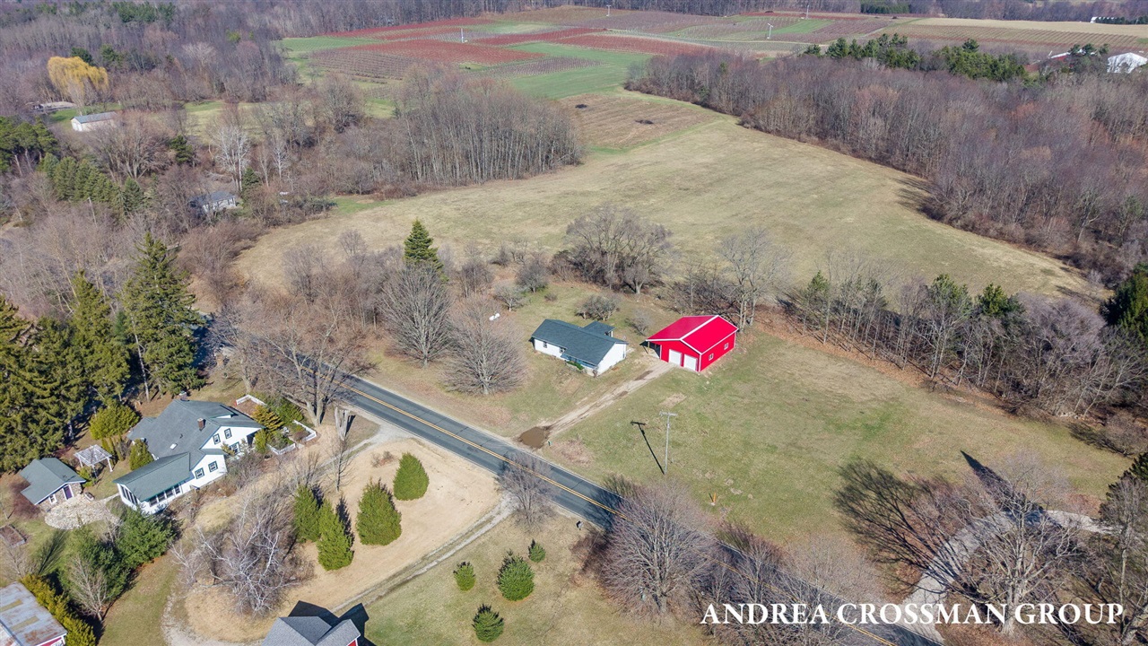 2027 64th Street, Fennville, MI, 49408