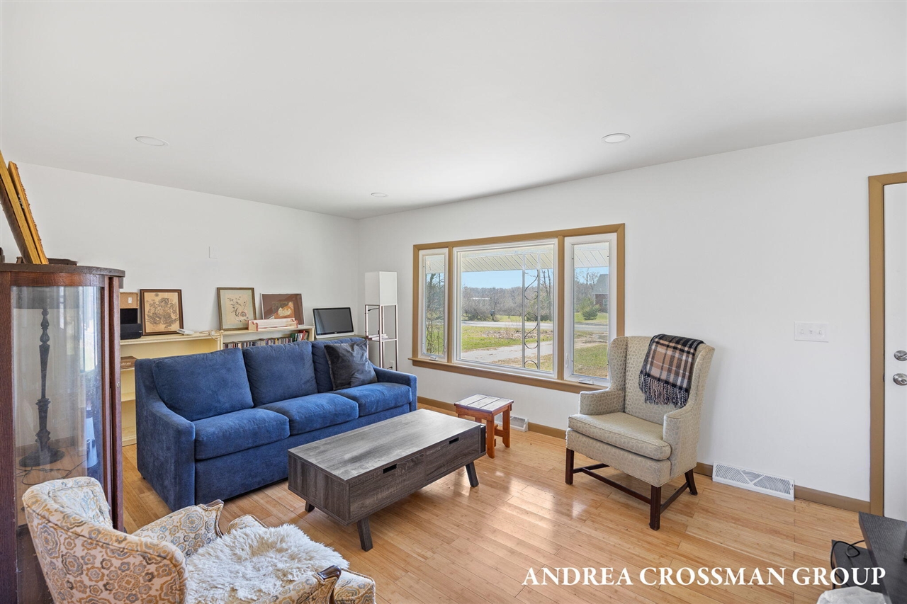 2027 64th Street, Fennville, MI, 49408