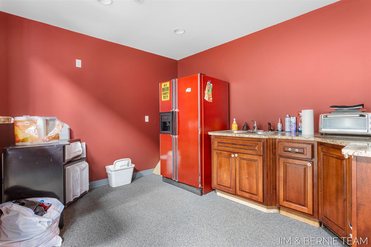 11322 E Lakewood Boulevard, Holland, MI, 49424