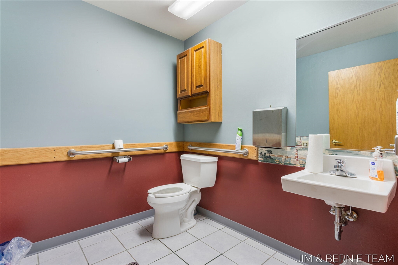 11322 E Lakewood Boulevard, Holland, MI, 49424