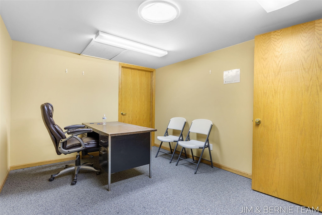 11322 E Lakewood Boulevard, Holland, MI, 49424