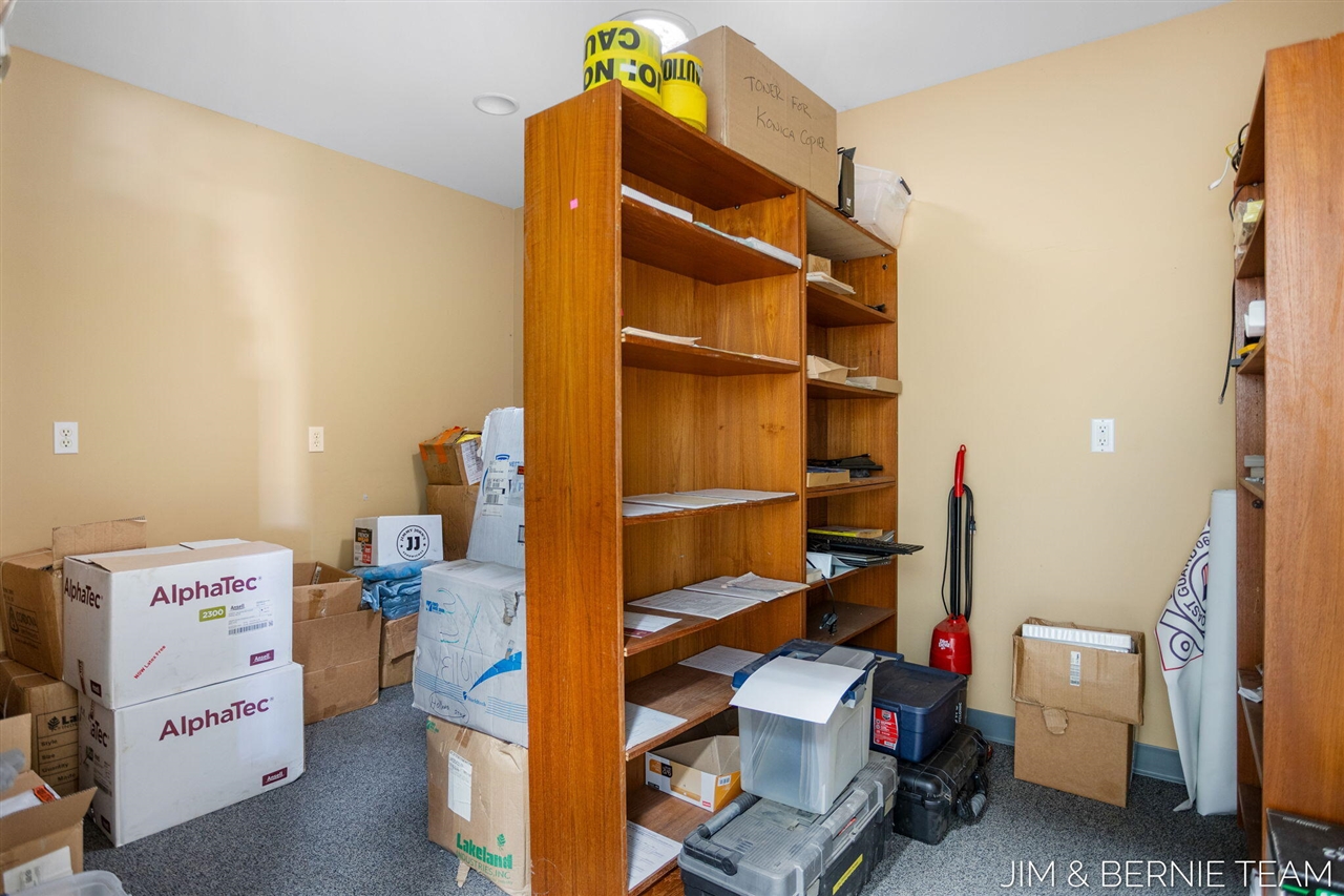 11322 E Lakewood Boulevard, Holland, MI, 49424