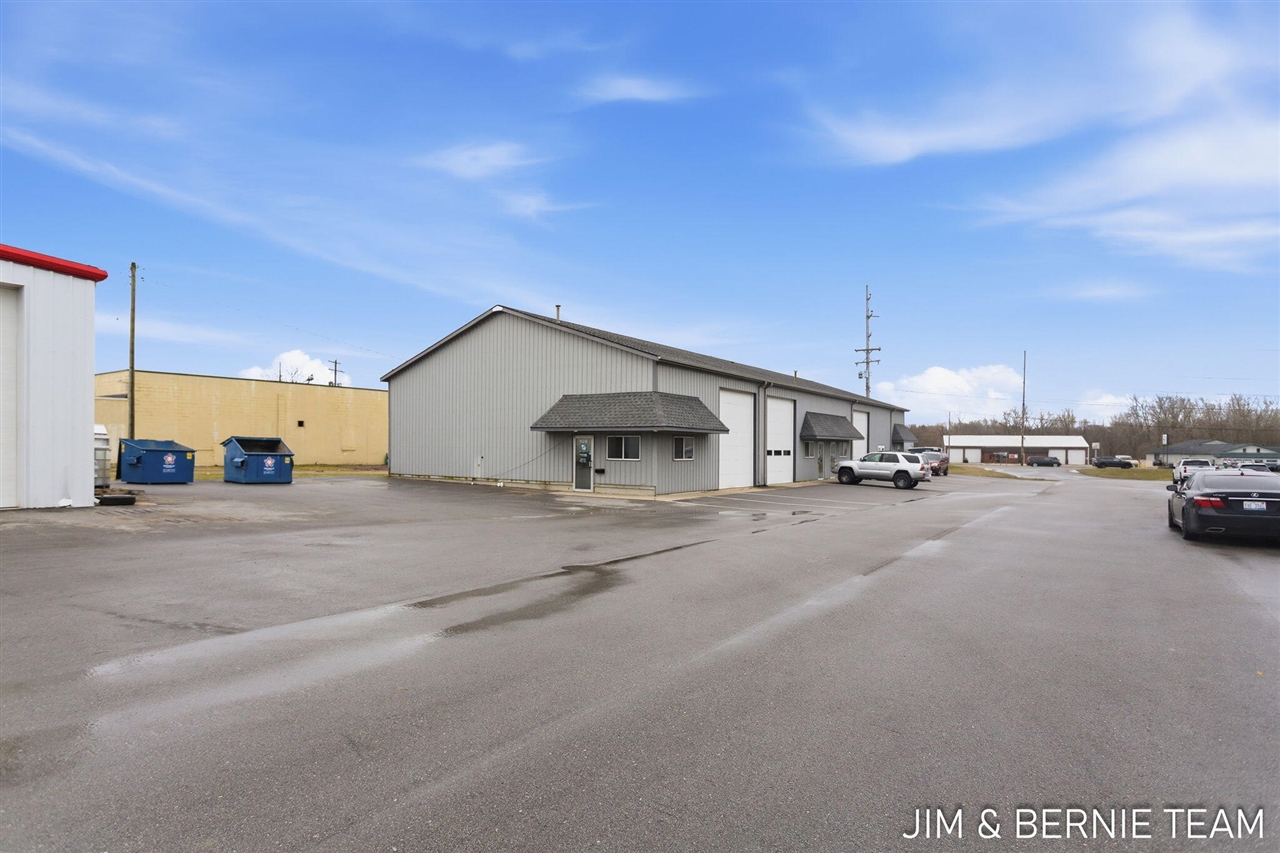 11322 E Lakewood Boulevard, Holland, MI, 49424