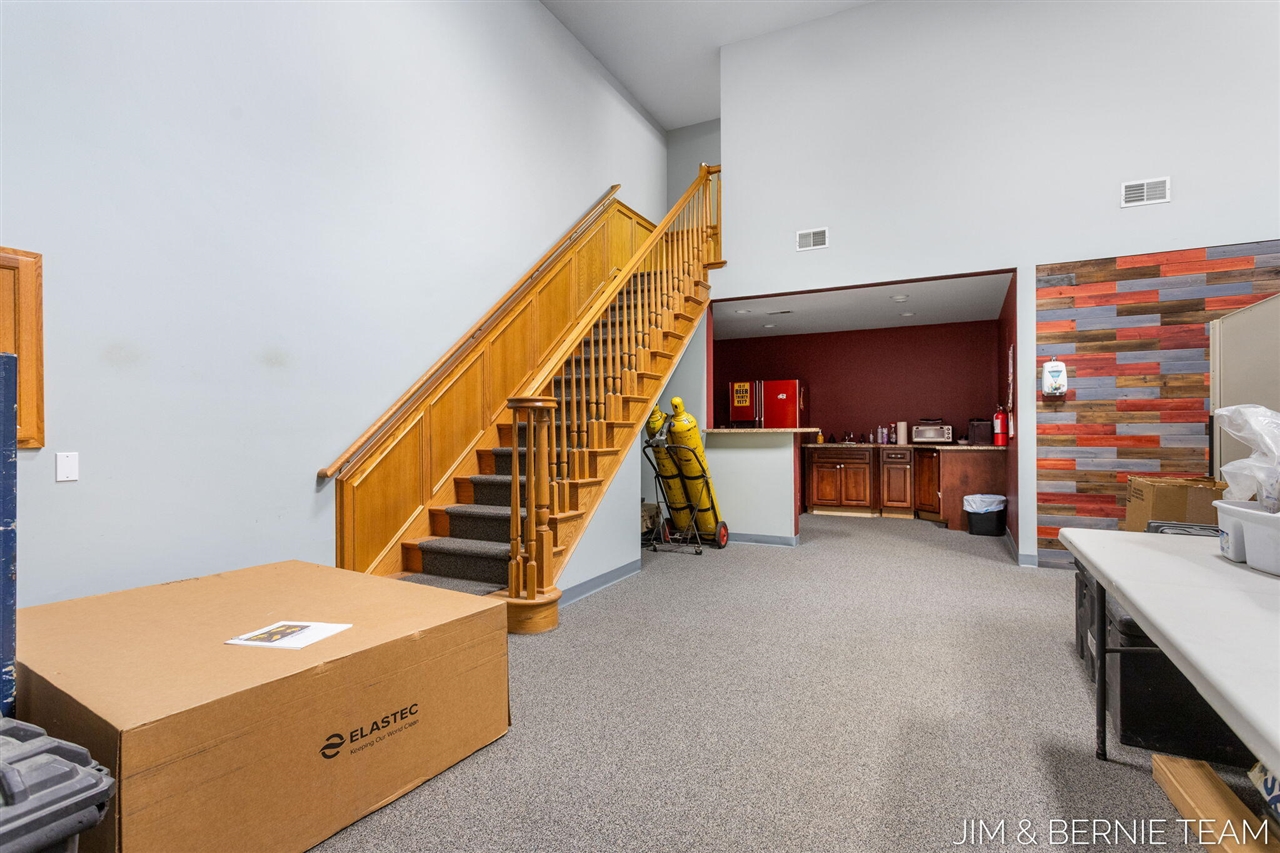 11322 E Lakewood Boulevard, Holland, MI, 49424