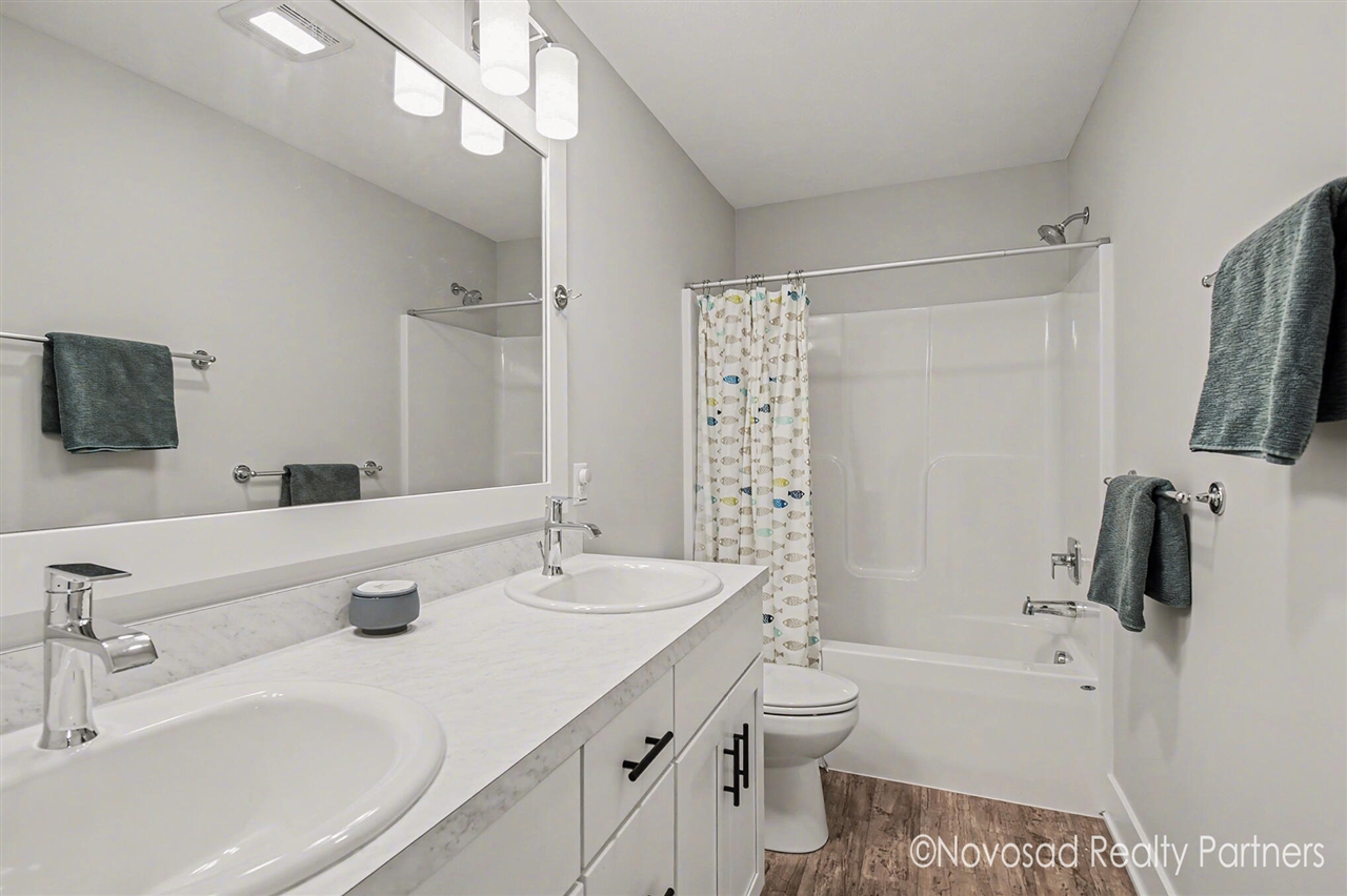 7952 Greendale Drive, Byron Center, MI, 49315