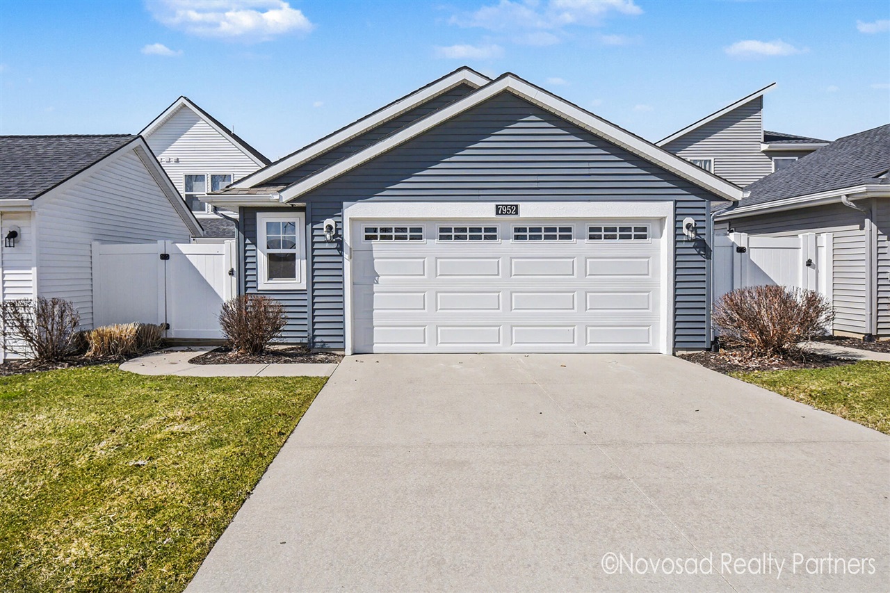 7952 Greendale Drive, Byron Center, MI, 49315