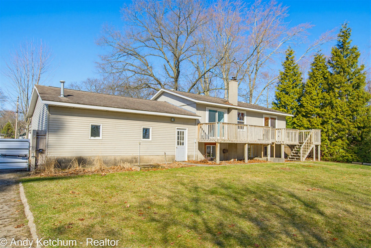 4470 Poulin Street, Norton Shores, MI, 49441