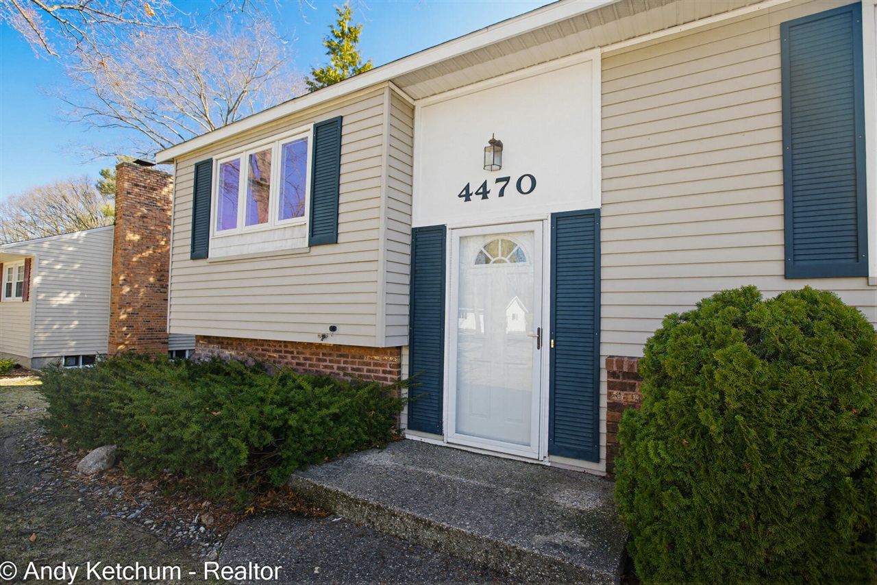 4470 Poulin Street, Norton Shores, MI, 49441