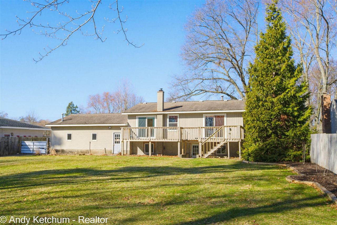 4470 Poulin Street, Norton Shores, MI, 49441