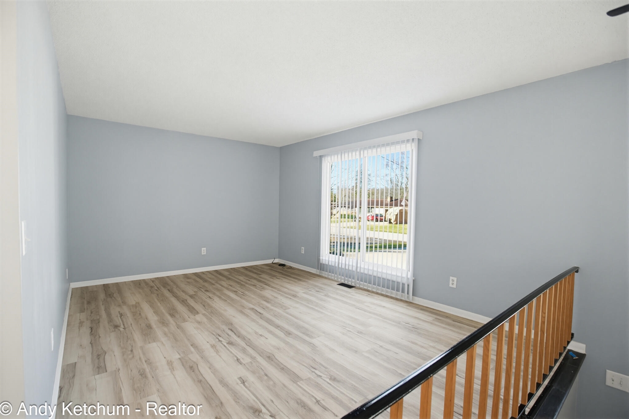 4470 Poulin Street, Norton Shores, MI, 49441