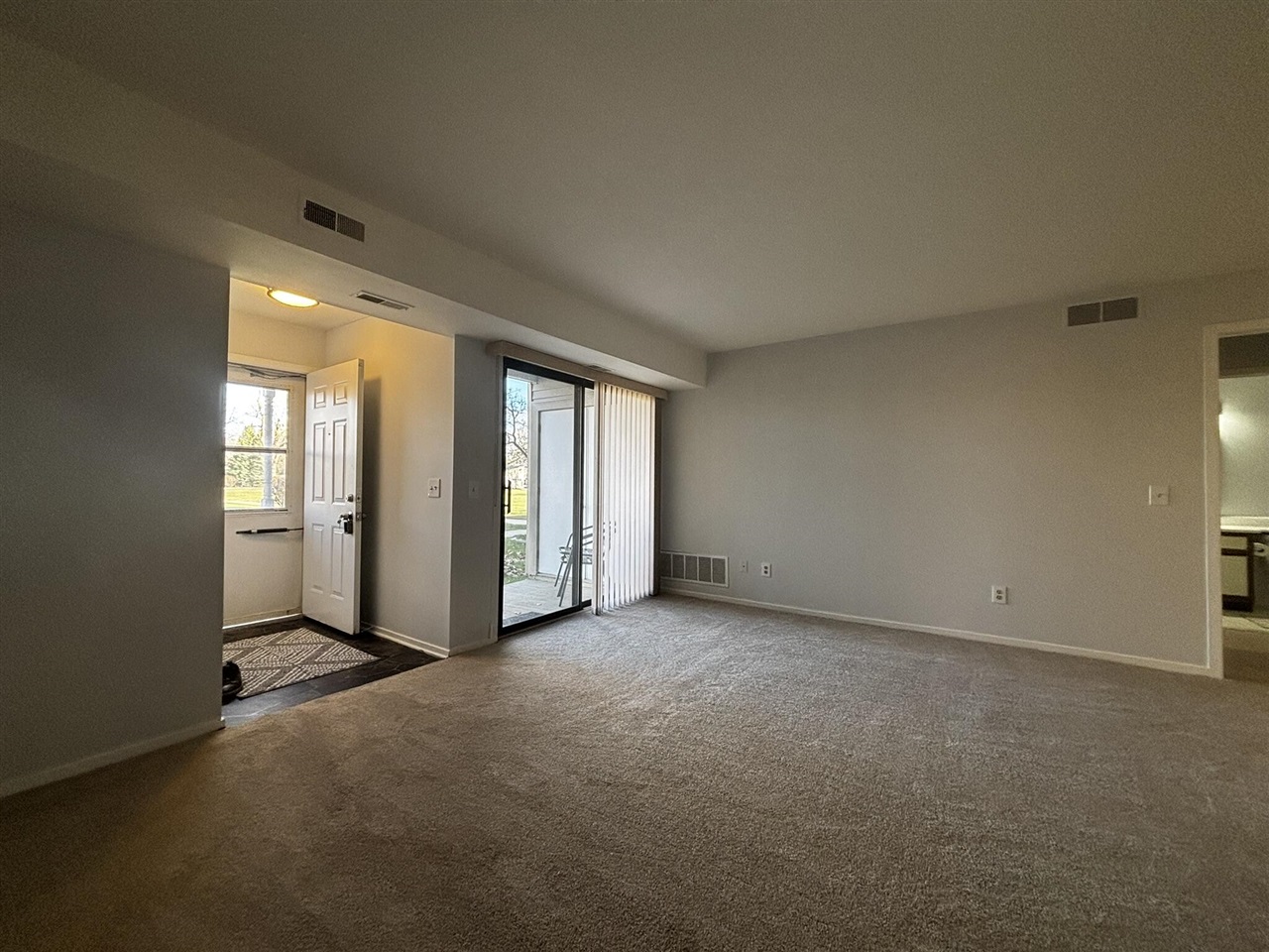 Homes for sale in Ypsilanti, MI | 753 Clubhouse Dr, Ypsilanti, MI 48197 | MLS# 70519449