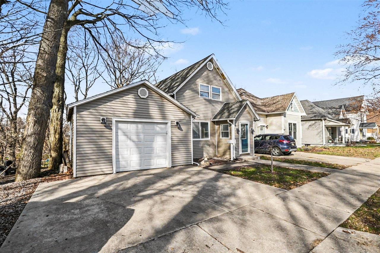 1301 Harrison Avenue, Saint Joseph, MI, 49085-1723