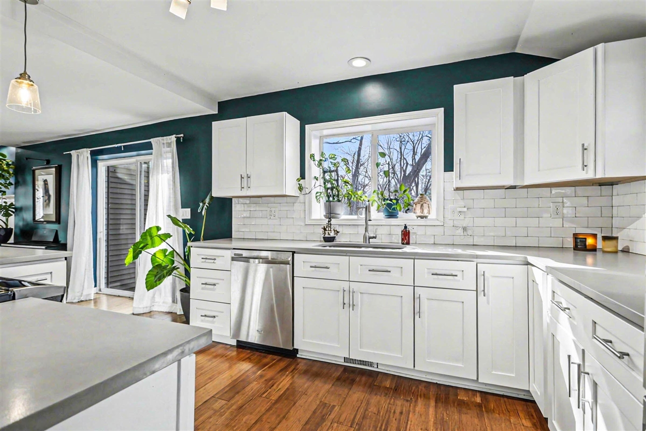 1301 Harrison Avenue, Saint Joseph, MI, 49085-1723