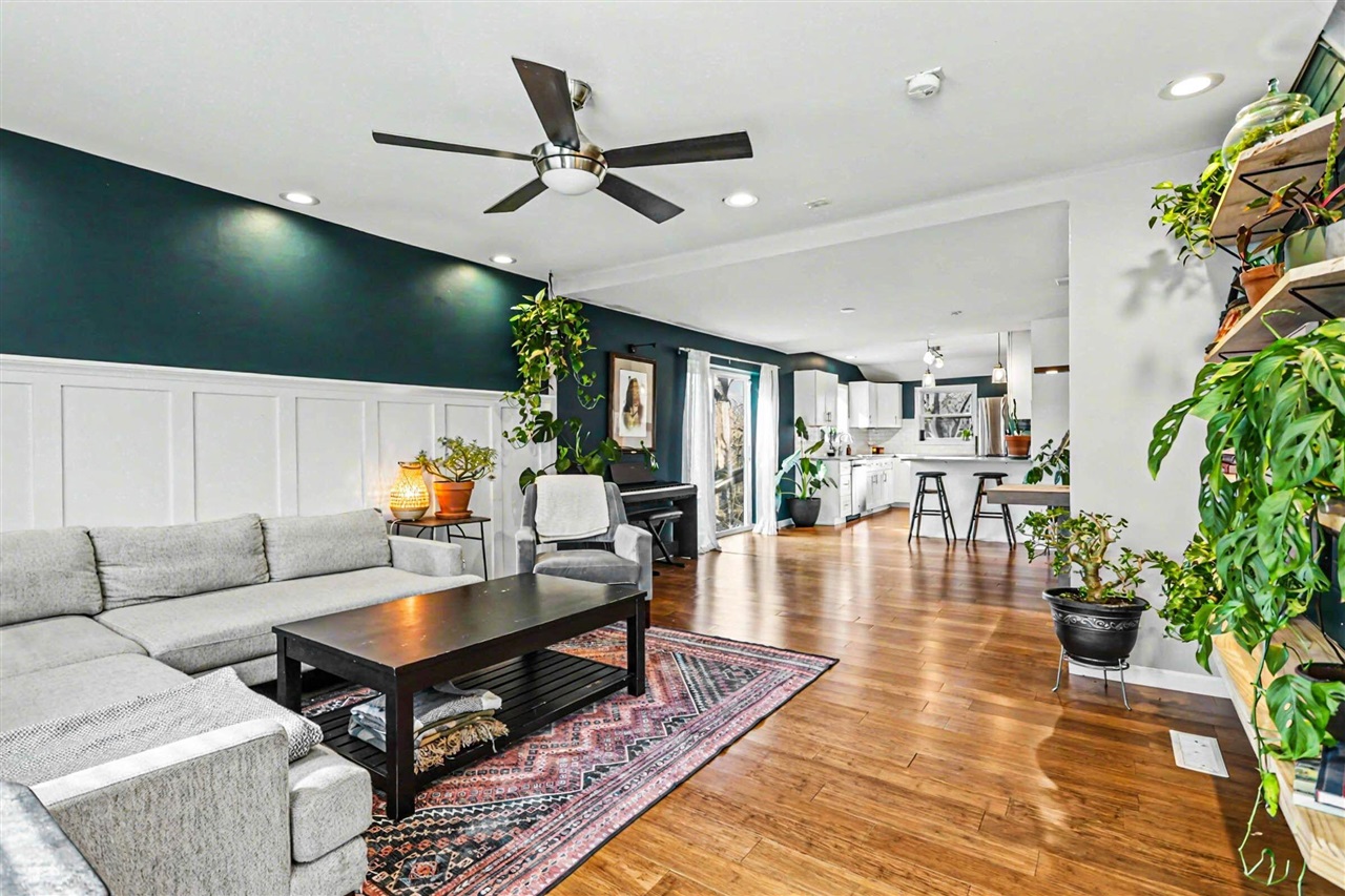 1301 Harrison Avenue, Saint Joseph, MI, 49085-1723