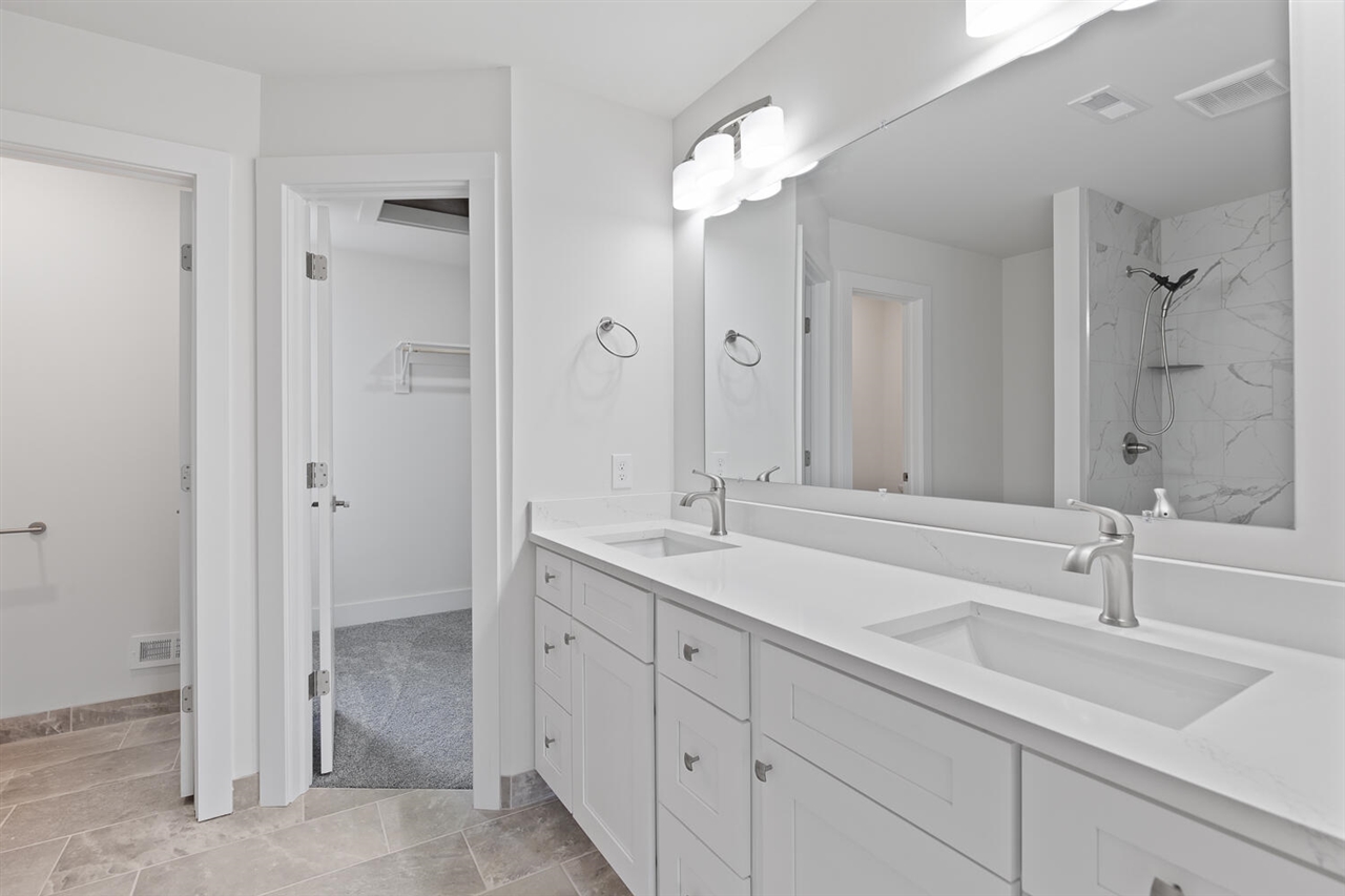 2018 Green Acres Drive, Adrian, MI, 49221