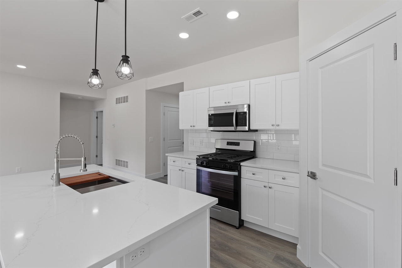 2010 Green Acres Drive, Adrian, MI, 49221