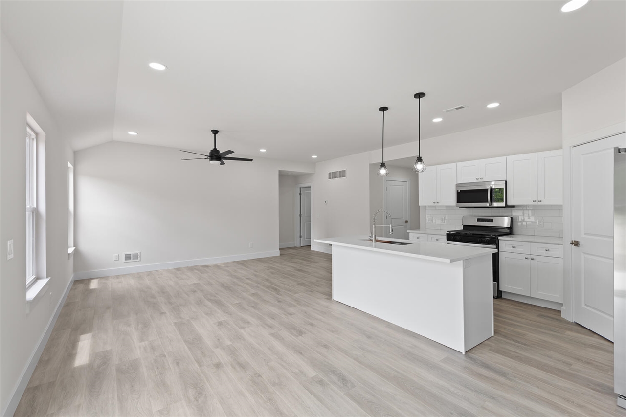 2010 Green Acres Drive, Adrian, MI, 49221